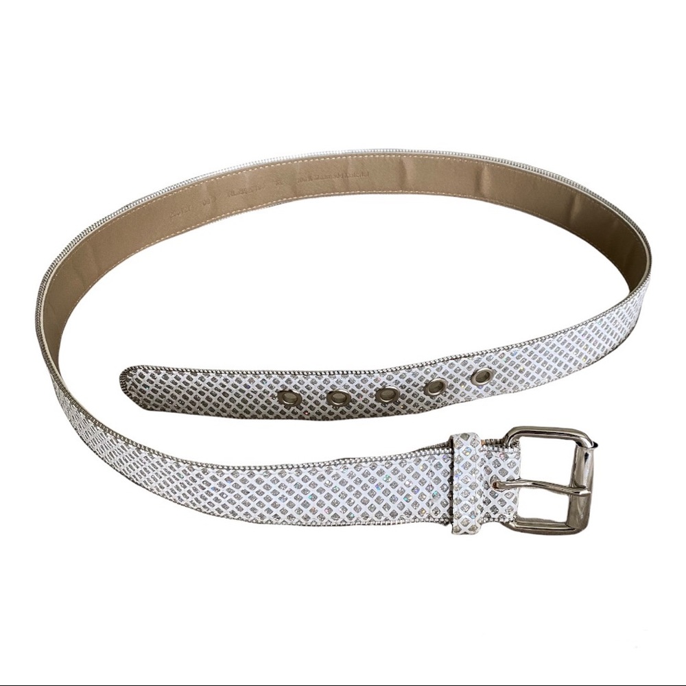 Women’s zipper edge belt. White with iridescent sparkles XL